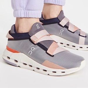 On Cloudnova Wrap Sneakers * Read *